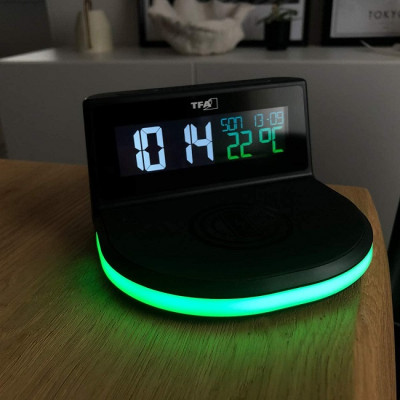 Годинник настільний TFA "CHARGE-IT WIRELESS" 60202801